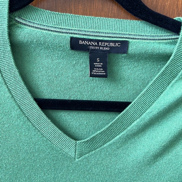 Jcrew mens green sweater - Picture 2 of 3